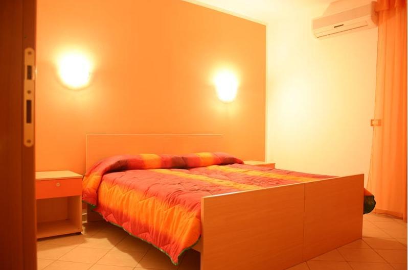 Villa L'Arcobaleno à Santa Maria la Palma Chambre photo